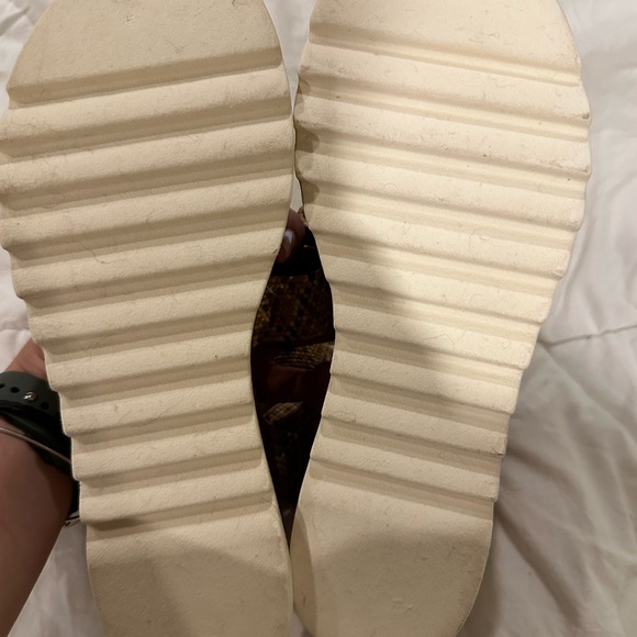 Steve Madden sandals - Picture 3 of 5